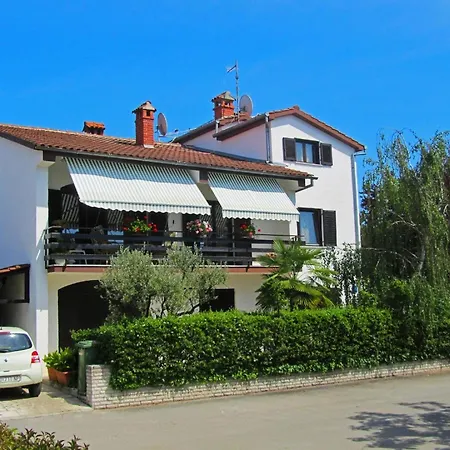 Ferienwohnung Fuer 3 Personen Ca 40 Qm In Cervar-porat, Istrien Istrische Riviera Apartment *